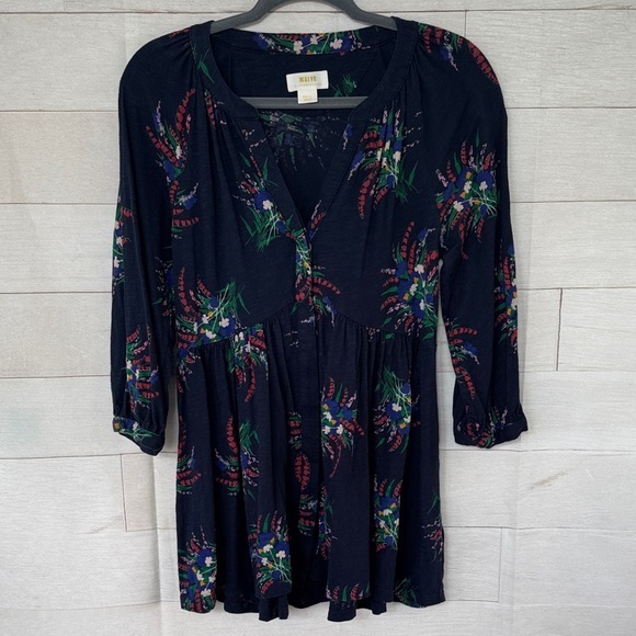 Anthropologie Tops - Anthropologie boho Maeve Navy Floral Top size small